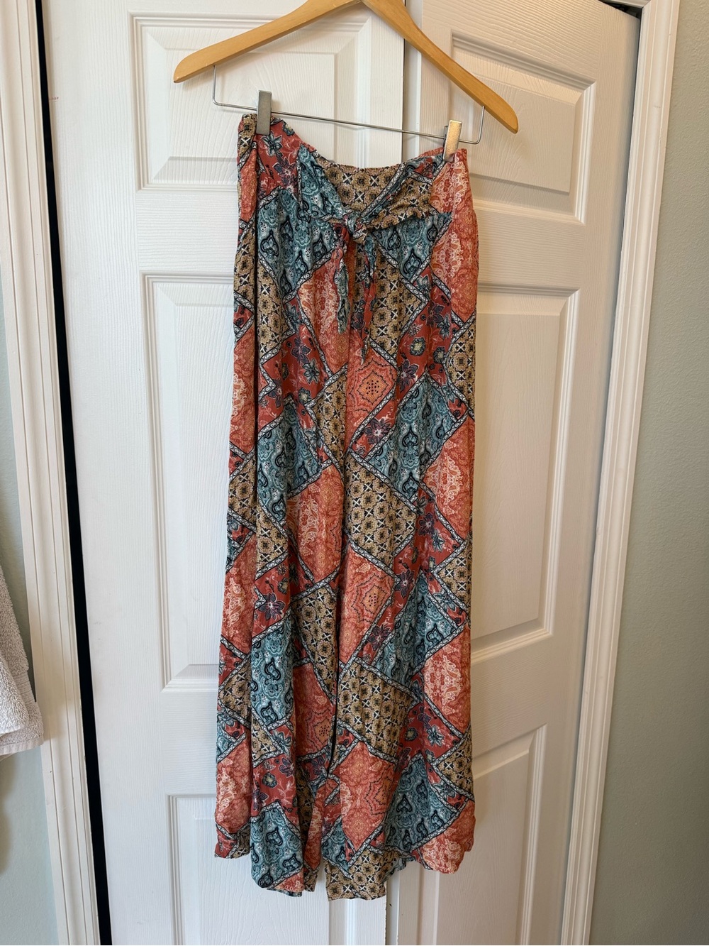 Easel Los Angeles Boho Patchwork Wide Leg Pants NWT size small - Picture 5 of 7
